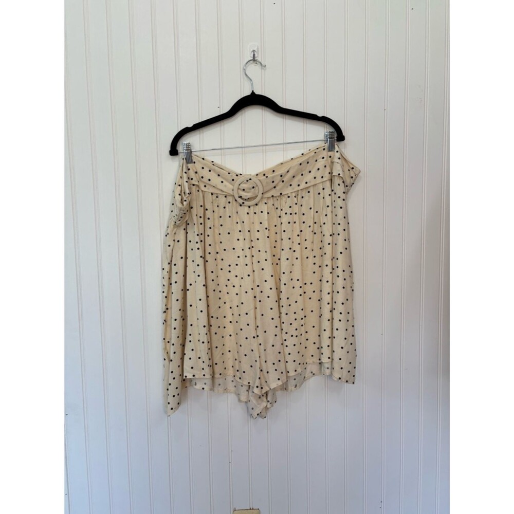 ASOS LUXE Cream Polka Dot Shorts with Belt Detail size 24
